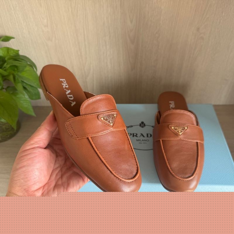 Pra*a slippers